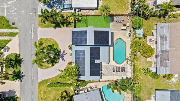 $7,900 | 865 Northeast 23rd Terrace, Pompano Beach, FL 33062