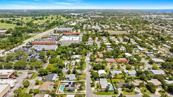 $7,900 | 865 Northeast 23rd Terrace, Pompano Beach, FL 33062