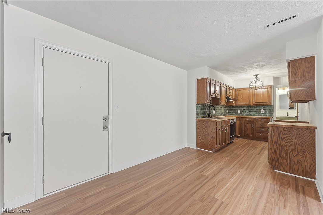 25735 Lorain Road, Unit 210 North Olmsted, OH 44070 - Photo 7 of 23