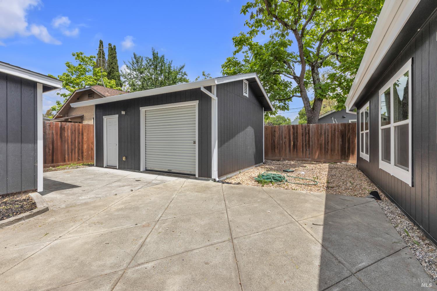 943 Frazier Avenue Santa Rosa, CA 95404 - Photo 4 of 24