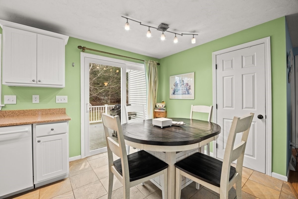 73 Elyse Road Mansfield, MA 02048 - Photo 14 of 42