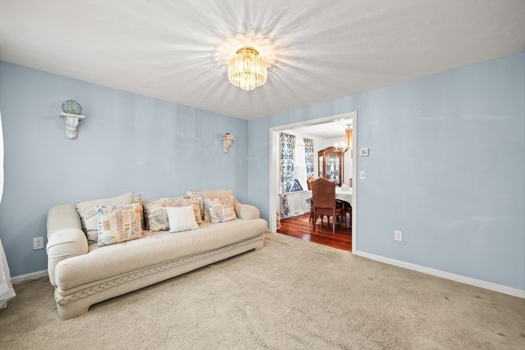 73 Elyse Road Mansfield, MA 02048 - Photo 21 of 42