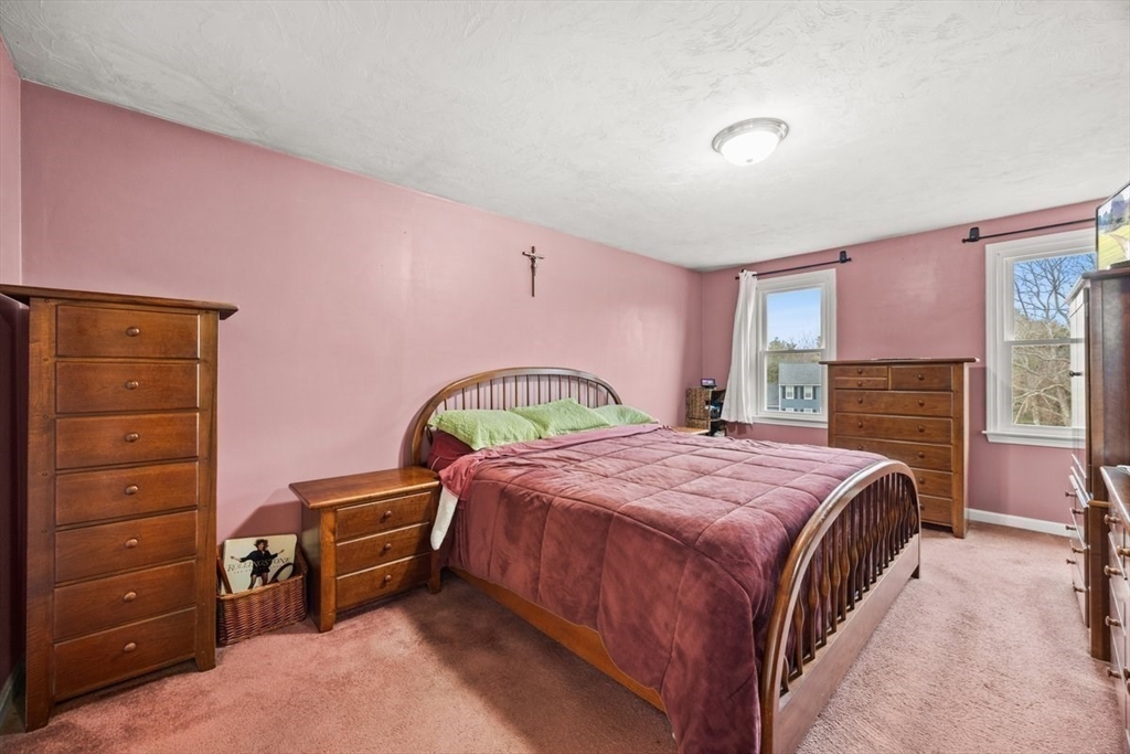 73 Elyse Road Mansfield, MA 02048 - Photo 23 of 42