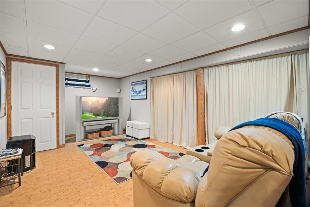 73 Elyse Road Mansfield, MA 02048 - Photo 32 of 42