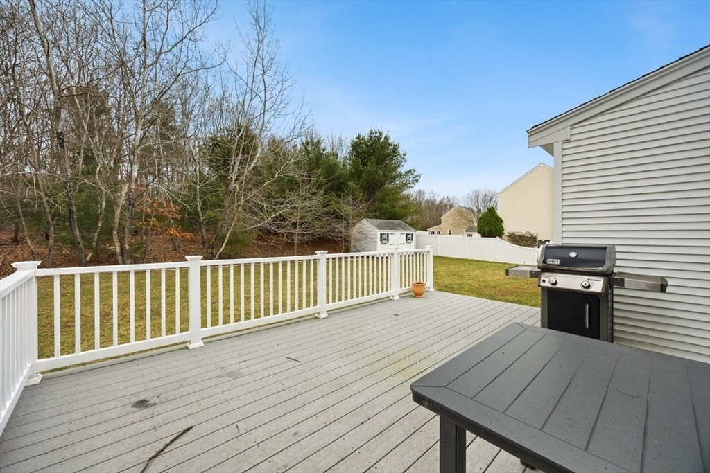 73 Elyse Road Mansfield, MA 02048 - Photo 34 of 42