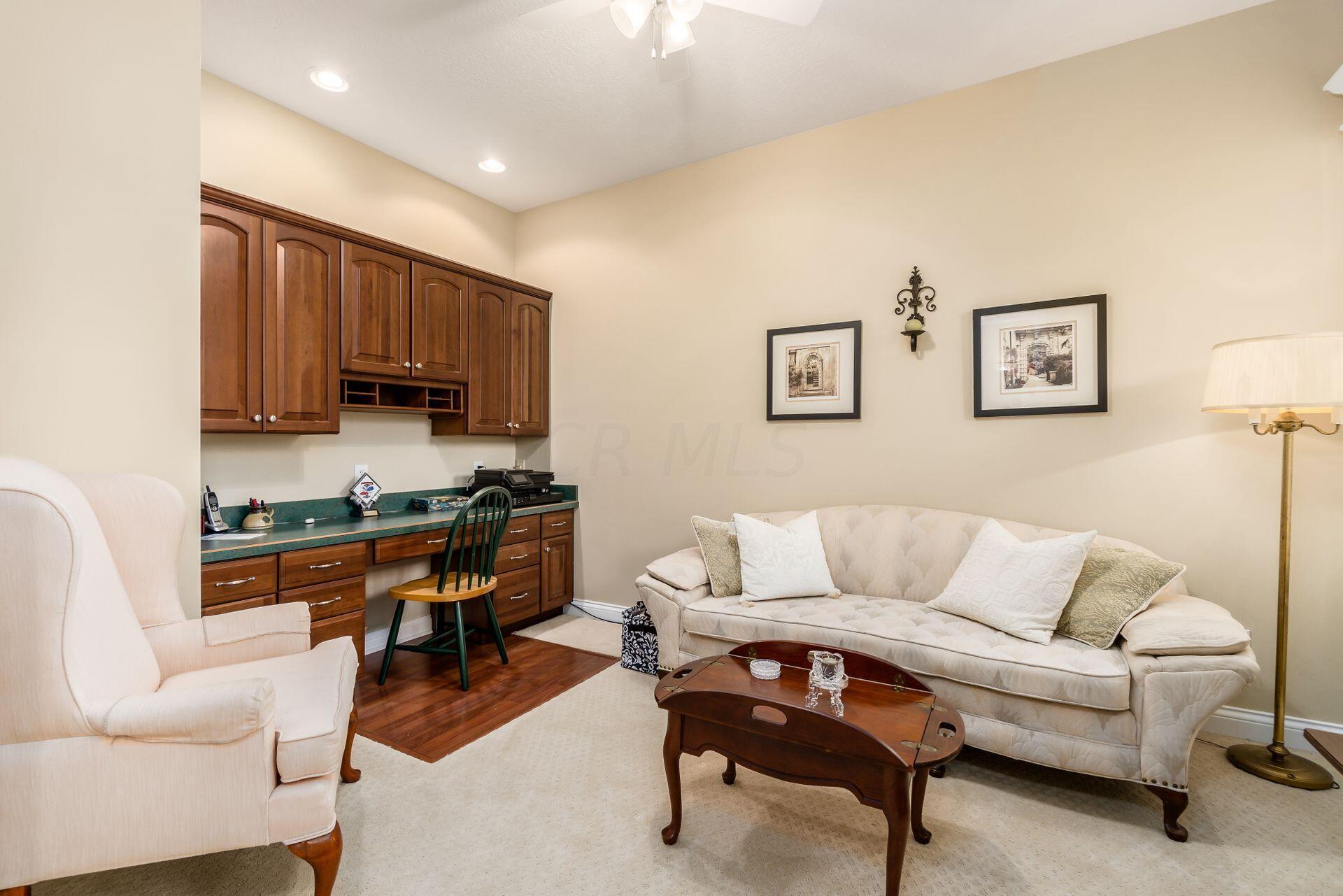 561 East Johnstown Road Gahanna, OH 43230 - Photo 8 of 67 017_ 561 E Johnstown Rd - 050