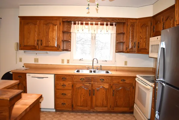 $355,000 | 100 North Searsport Road, Searsport, ME 04974