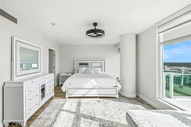 $1,850,000 | 3131 Michelson Drive, Unit 1504, Irvine, CA 92612