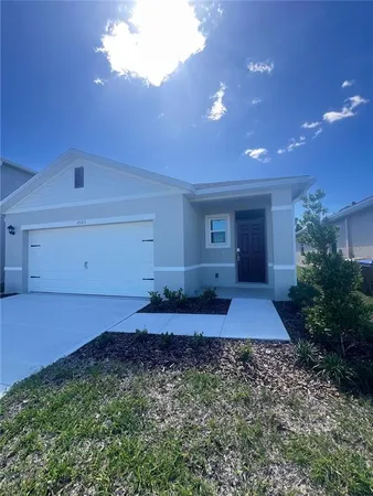 $2,700 | 2085 Walnut Crk Drive, Kissimmee, FL 34744