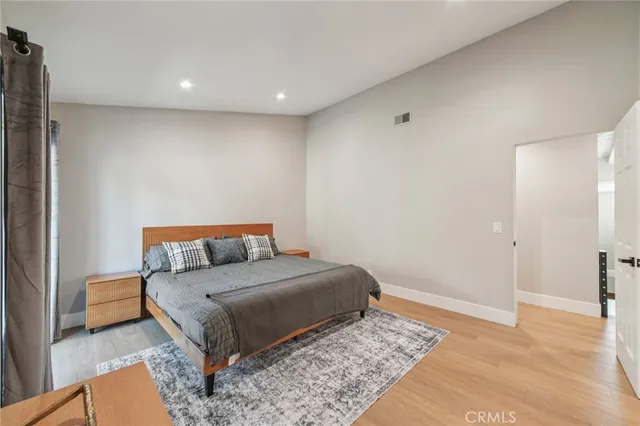 $7,500 | 835 Amigos Way, Unit 8, Newport Beach, CA 92660