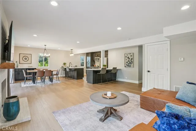 $7,500 | 835 Amigos Way, Unit 8, Newport Beach, CA 92660