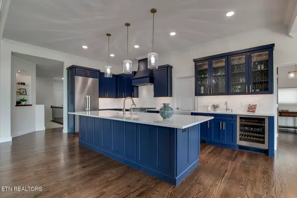 $1,425,000 | 130 Lake Vista Drive, Greenback, TN 37742