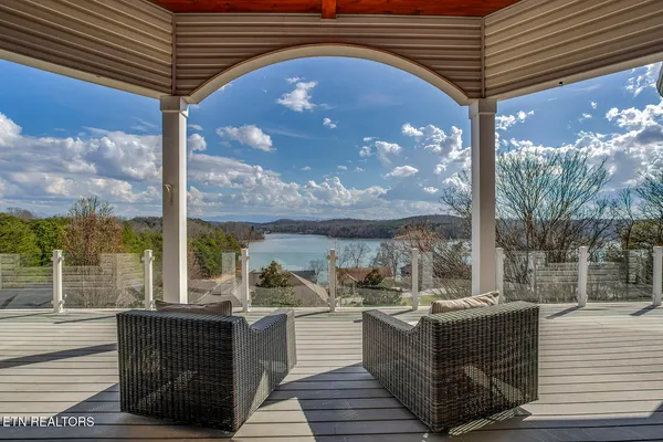 $1,425,000 | 130 Lake Vista Drive, Greenback, TN 37742
