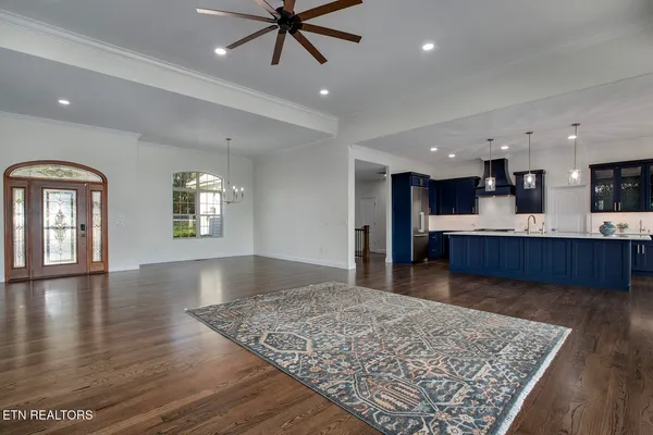 $1,425,000 | 130 Lake Vista Drive, Greenback, TN 37742