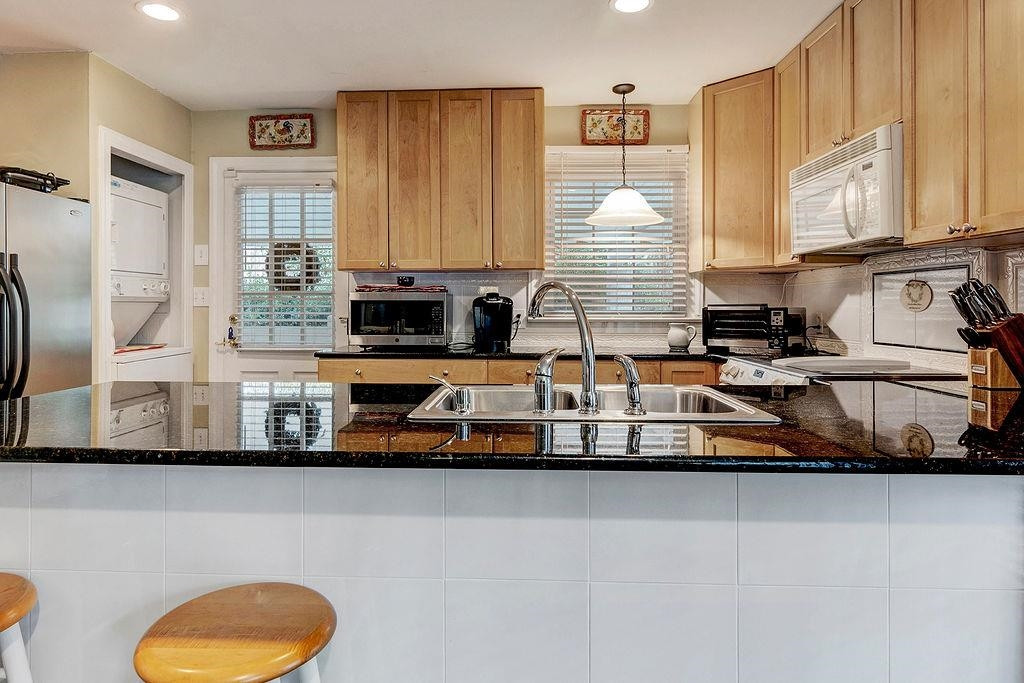 8529 Old Deer Trail Raleigh, NC 27615 - Photo 23 of 36 Kitchen
