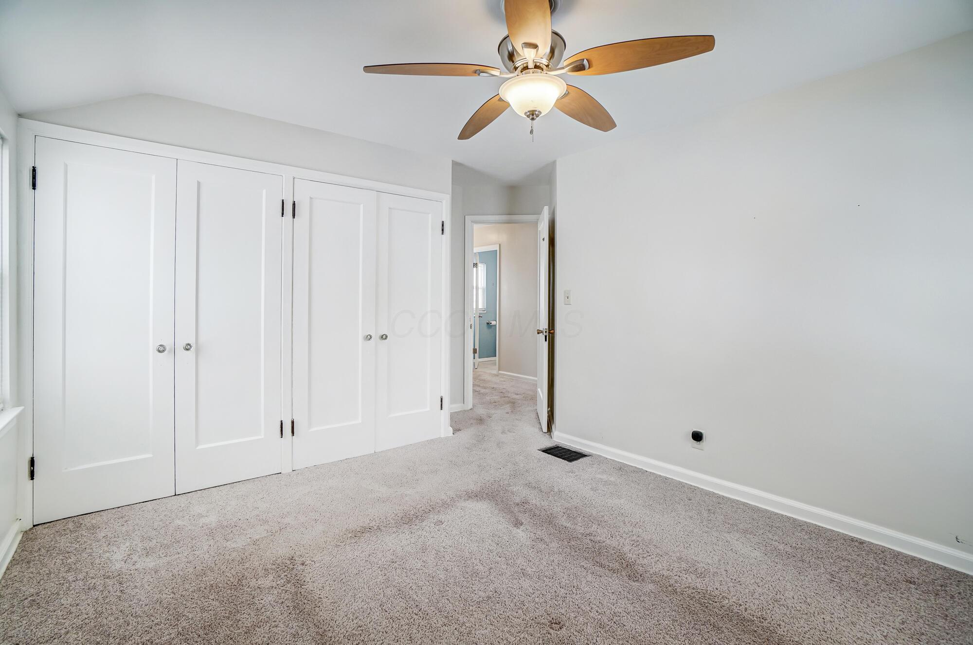2990 Parkside Road Columbus, OH 43204 - Photo 17 of 34 Bedroom 1 - double closets!