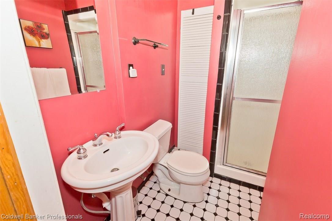 3111 Harvard Road Royal Oak, MI 48073 - Photo 29 of 30 42.jpg