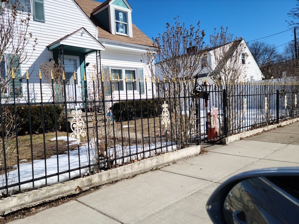 36 Ayles Road Boston, MA 02136 - Photo 3 of 20 Gallery Image 3