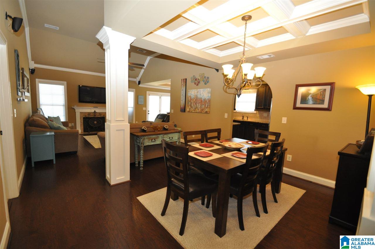 303 Lacey Avenue Alabaster, AL 35114 - Photo 2 of 7