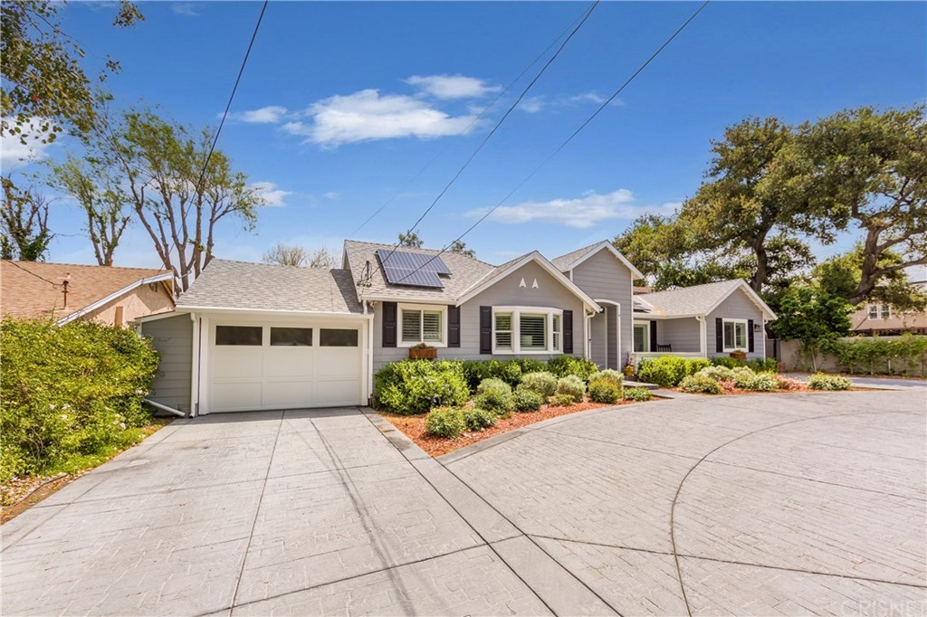 24344 Valley Street Newhall, CA 91321 - Photo 3 of 49