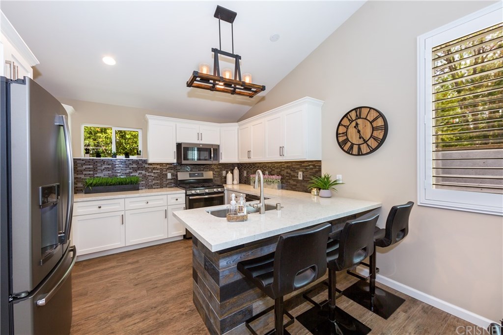 24344 Valley Street Newhall, CA 91321 - Photo 38 of 49 Guest house kitchen