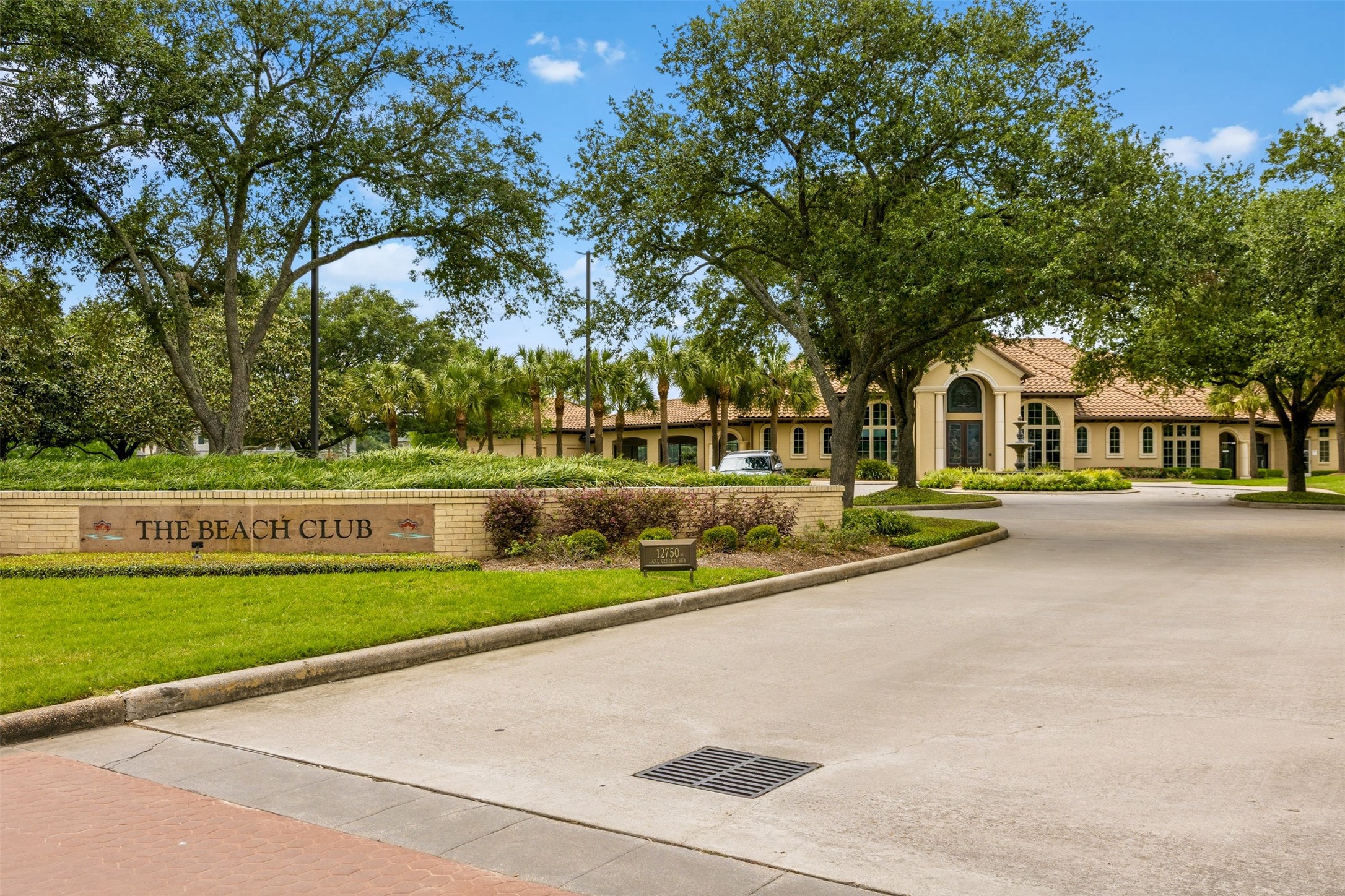 12215 Pebble Meadows Houston, TX 77041 - Photo 43 of 44 View of the beach club!