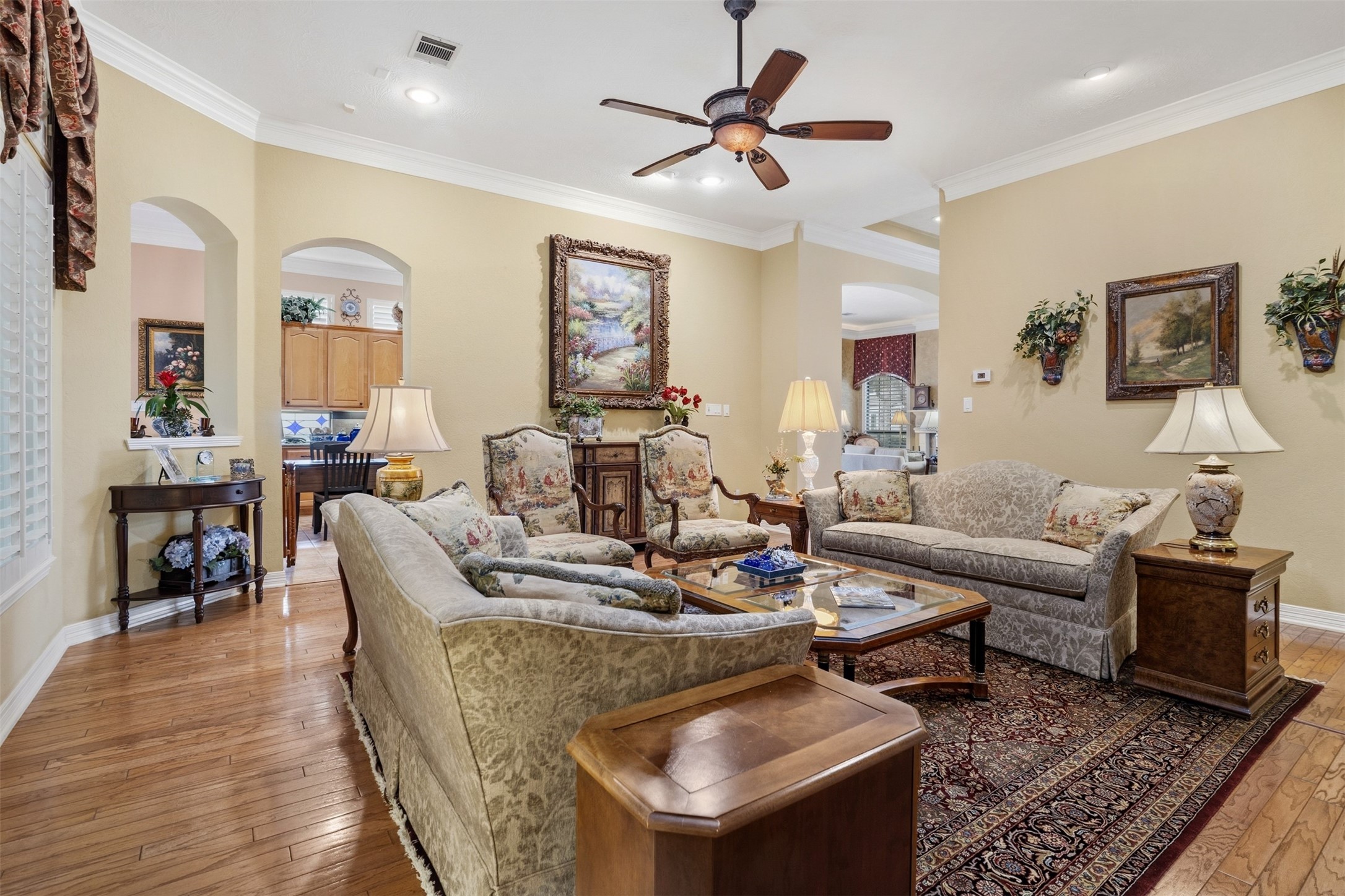 12215 Pebble Meadows Houston, TX 77041 - Photo 10 of 44 Another view of the family room with elevated ceiling, canned lighting and crown molding.