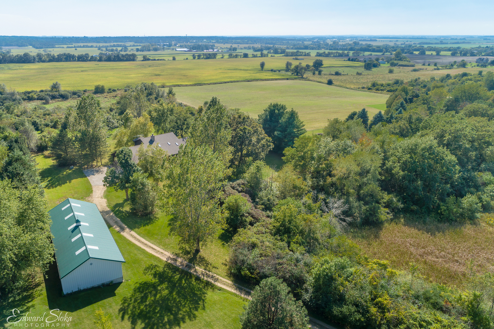 20619 Dunham Road Marengo, IL 60152 - Photo 29 of 31 a view of an ocean and mountain view