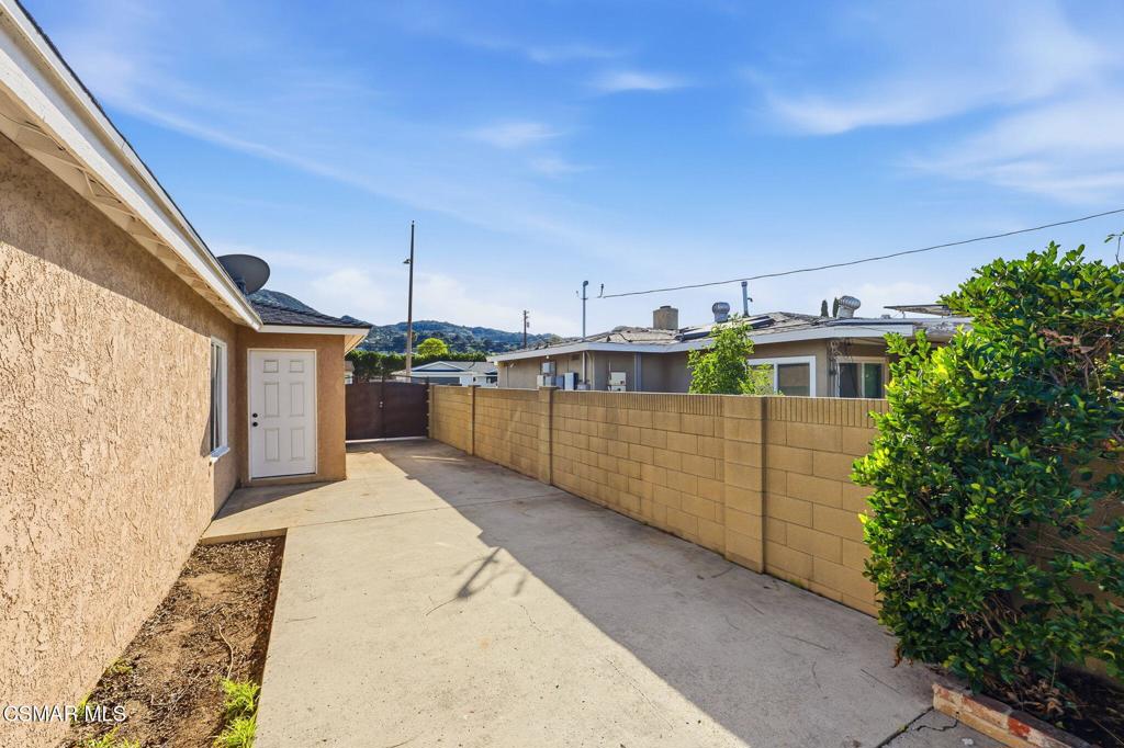 6271 Marsha Avenue Simi Valley, CA 93063 - Photo 36 of 47