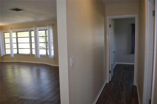 $2,150 | 2608 Oneida Road, Venice, FL 34293