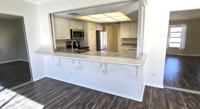 $2,150 | 2608 Oneida Road, Venice, FL 34293