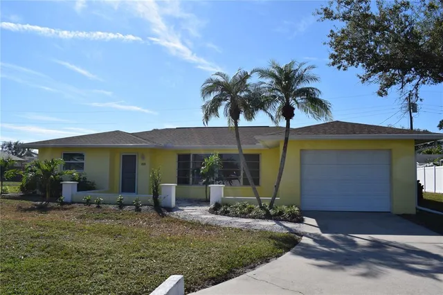 $2,150 | 2608 Oneida Road, Venice, FL 34293
