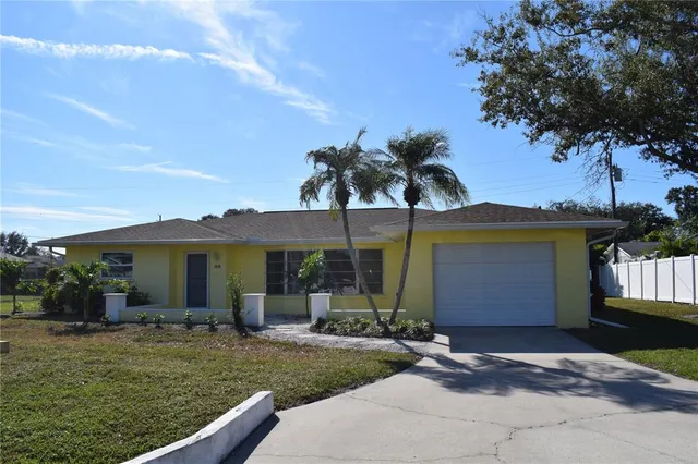 $2,150 | 2608 Oneida Road, Venice, FL 34293
