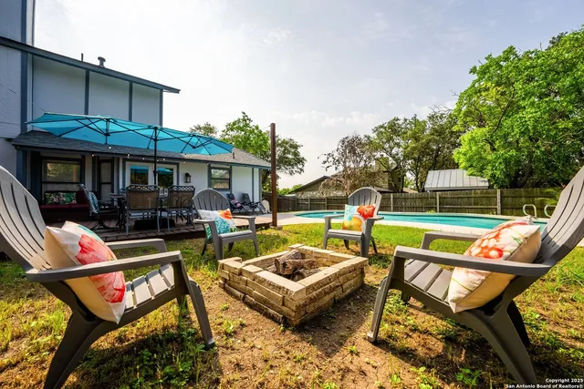 $3,700 | 8410 Oak Fence Street, San Antonio, TX 78251