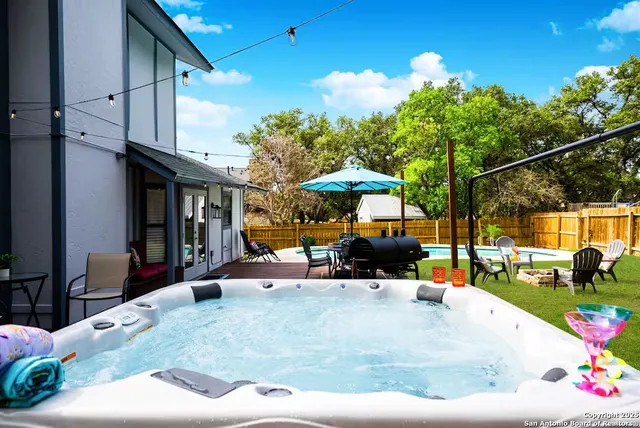 $3,700 | 8410 Oak Fence Street, San Antonio, TX 78251