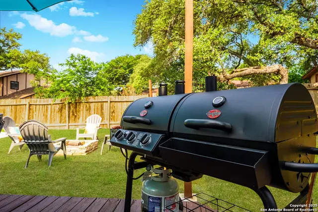 $3,700 | 8410 Oak Fence Street, San Antonio, TX 78251