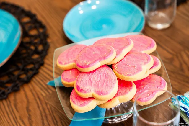 $3,700 | 8410 Oak Fence Street, San Antonio, TX 78251