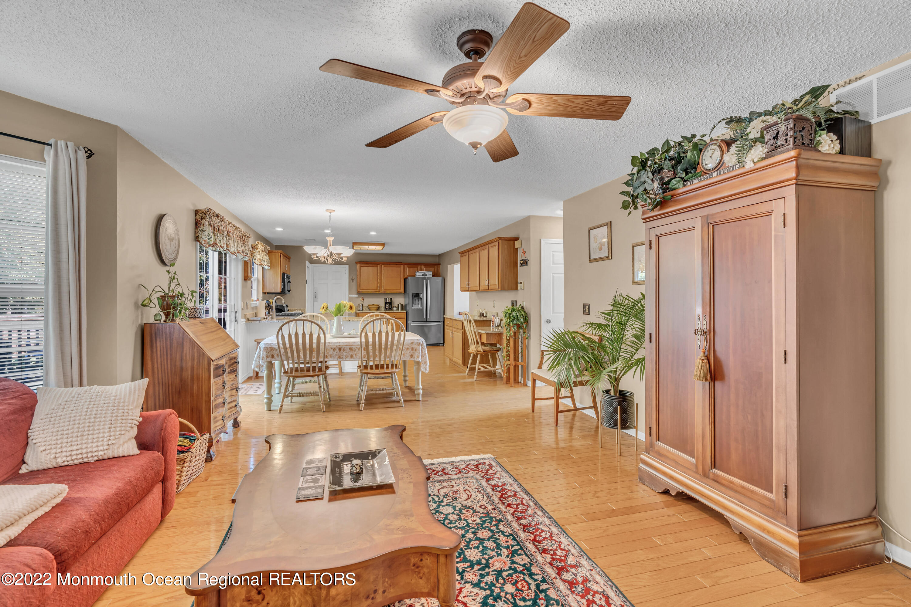 44 Bryce Canyon Road Howell, NJ 07731 - Photo 14 of 25 027_dsc01927