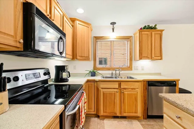 $260,000 | 2015-1 South Czech Avenue, Unit 1201, Arkdale, WI 54613