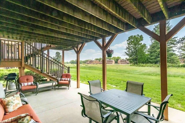 $260,000 | 2015-1 South Czech Avenue, Unit 1201, Arkdale, WI 54613