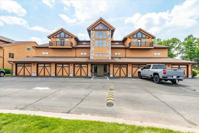 $260,000 | 2015-1 South Czech Avenue, Unit 1201, Arkdale, WI 54613