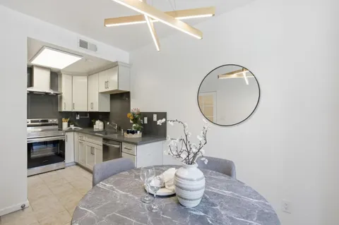 $999,000 | 991 Belmont Terrace, Unit 3, Sunnyvale, CA 94086