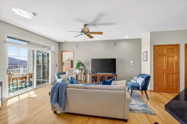 $445,000 | W11558 Island View Court, Lodi, WI 53555