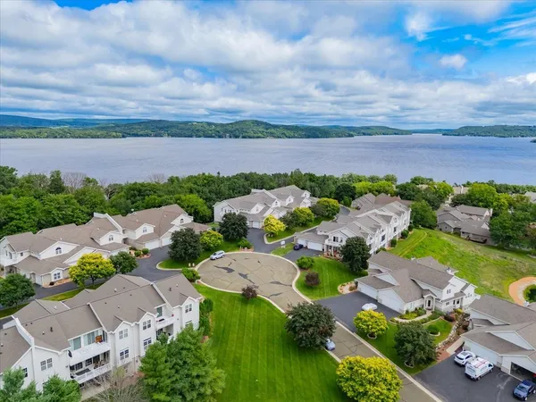 $445,000 | W11558 Island View Court, Lodi, WI 53555