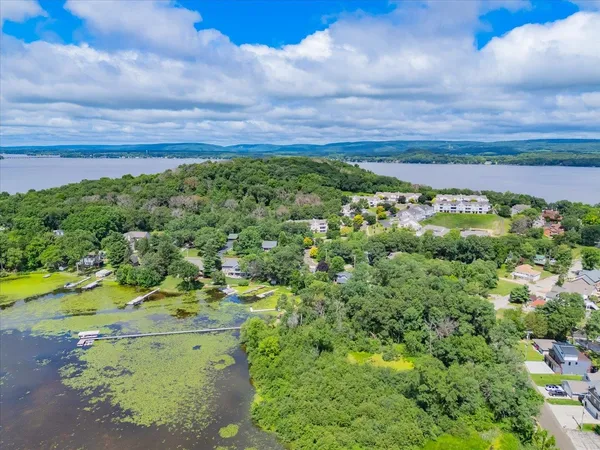 $445,000 | W11558 Island View Court, Lodi, WI 53555