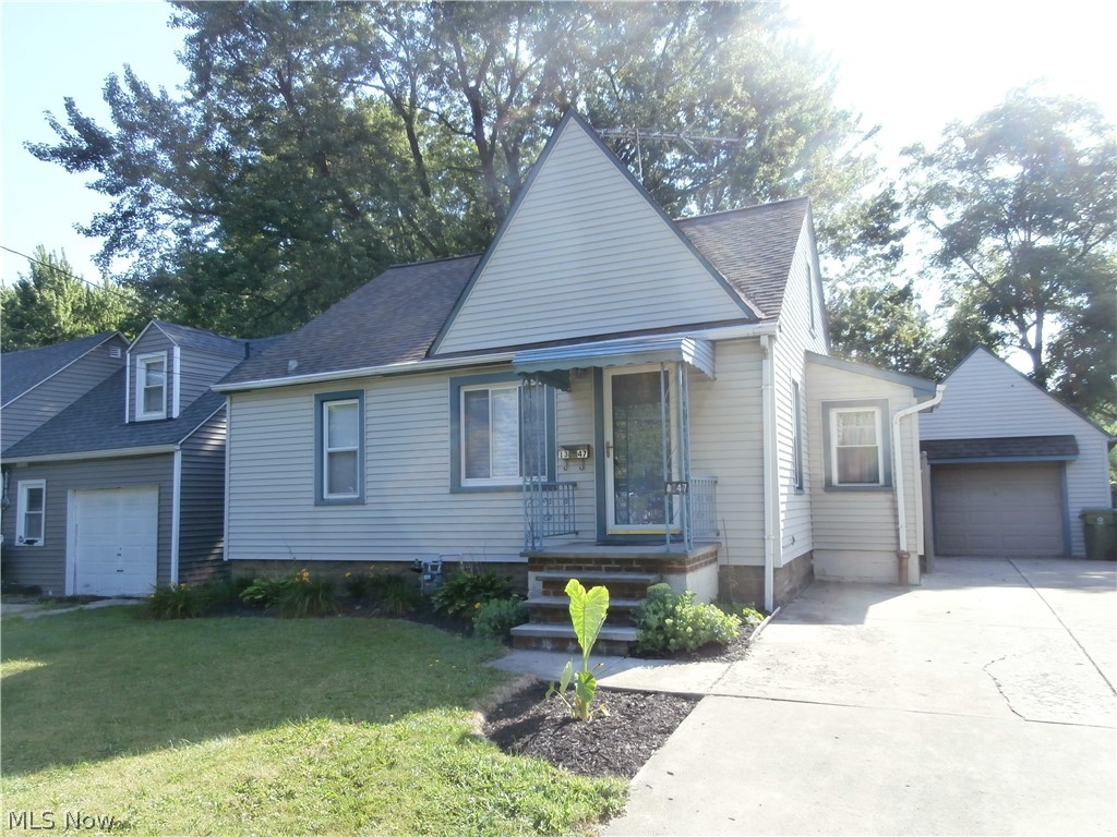 1347 Waverly Road Eastlake, OH 44095 - Photo 1 of 16