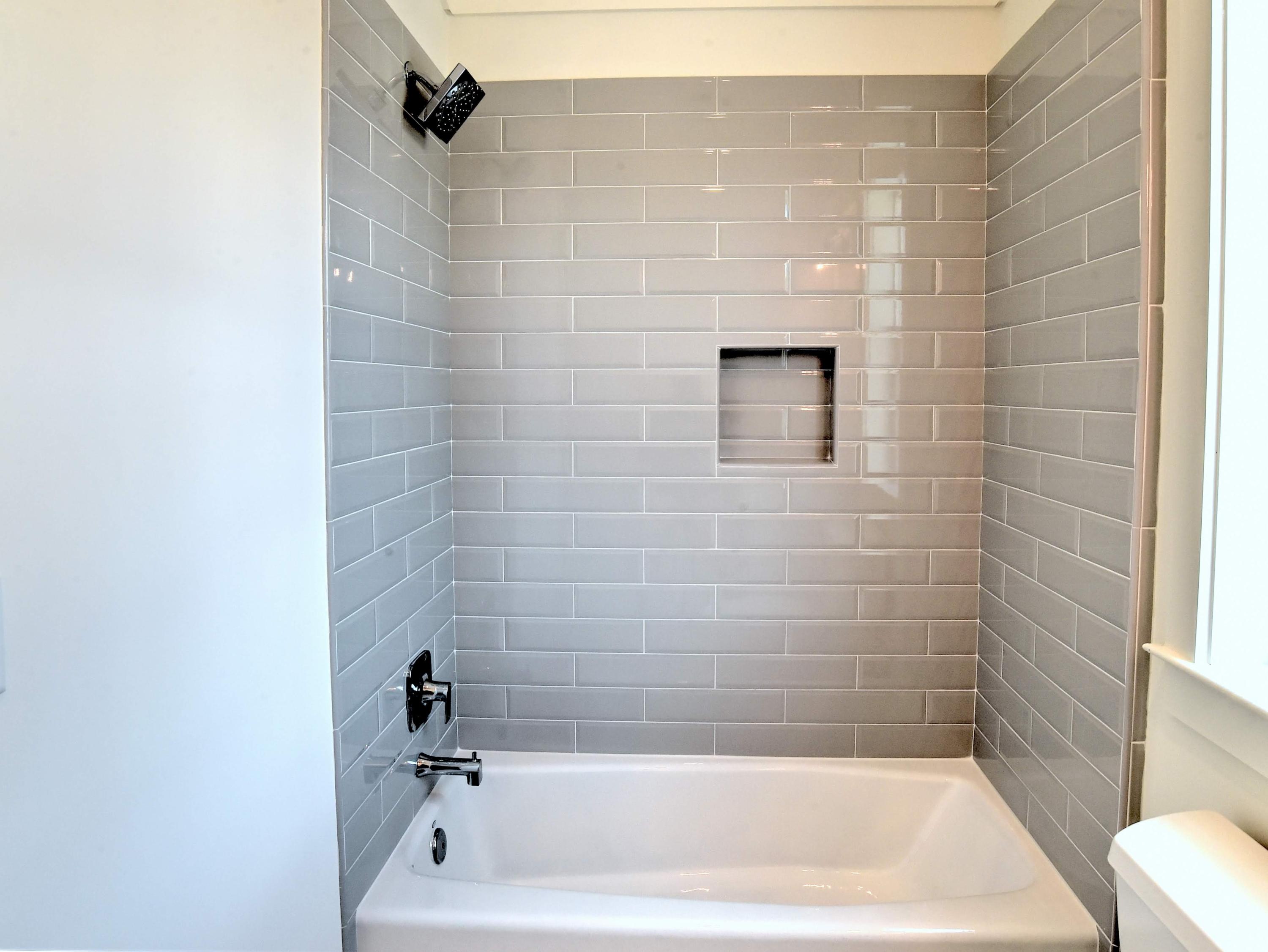 237 Cabana Trail Santa Rosa Beach, FL 32459 - Photo 18 of 27 a bathroom with a bathtub