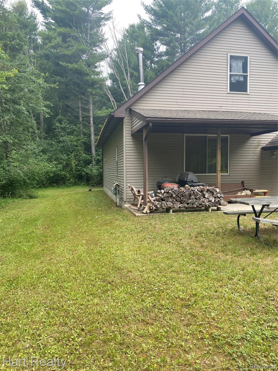1910 South Lakeshore Road Carsonville, MI 48419 - Photo 5 of 33 949C9D48-6BEF-4254-B7B0-9580D0B62C74.jpeg