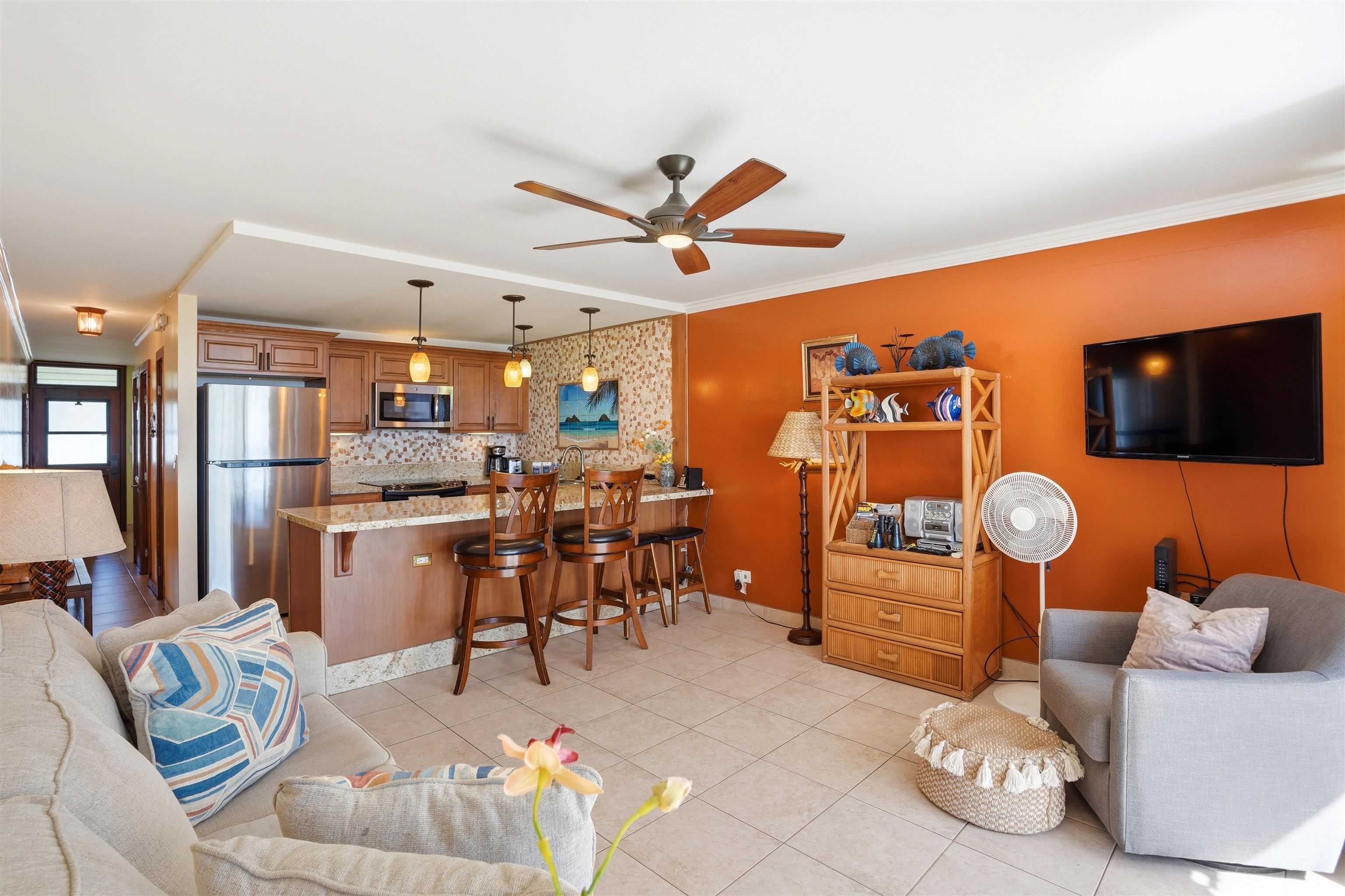 1310 Uluniu Road, Unit 202 Kihei, HI 96753 - Photo 4 of 39