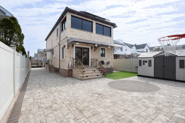 $2,599,000 | 69-42 180th Street | Fresh Meadows